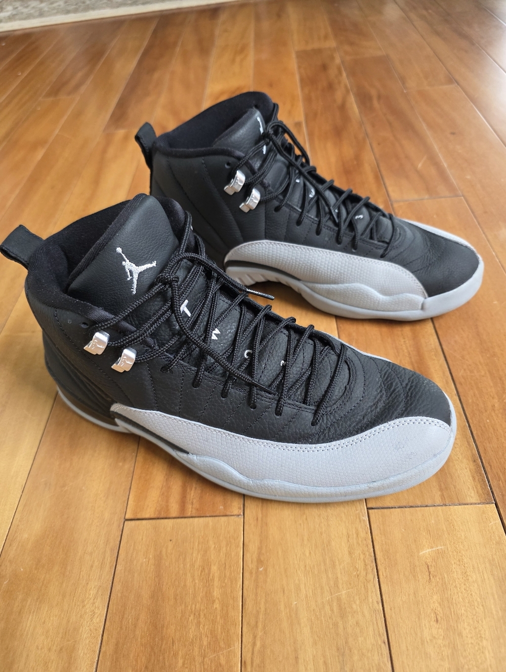 Jordan Retro 12 - Black/Gray